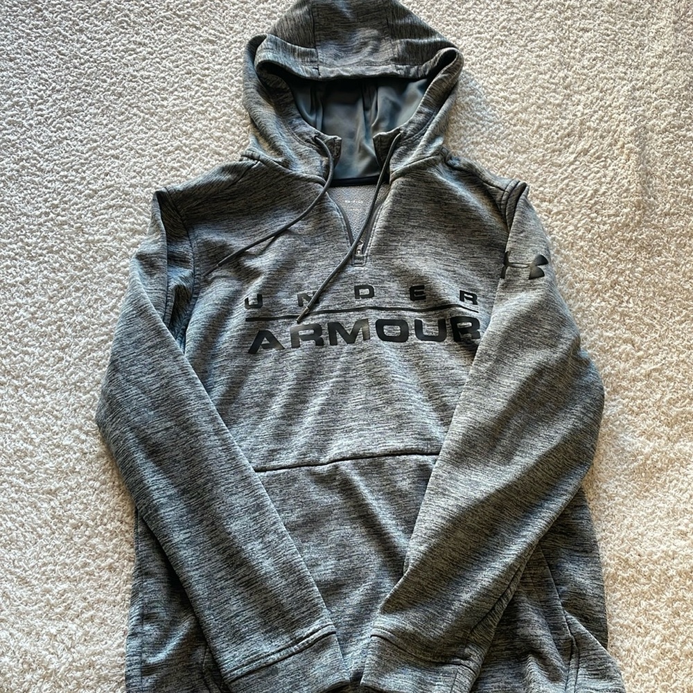 Under Armour sweatshirt, loose fit, size adult small